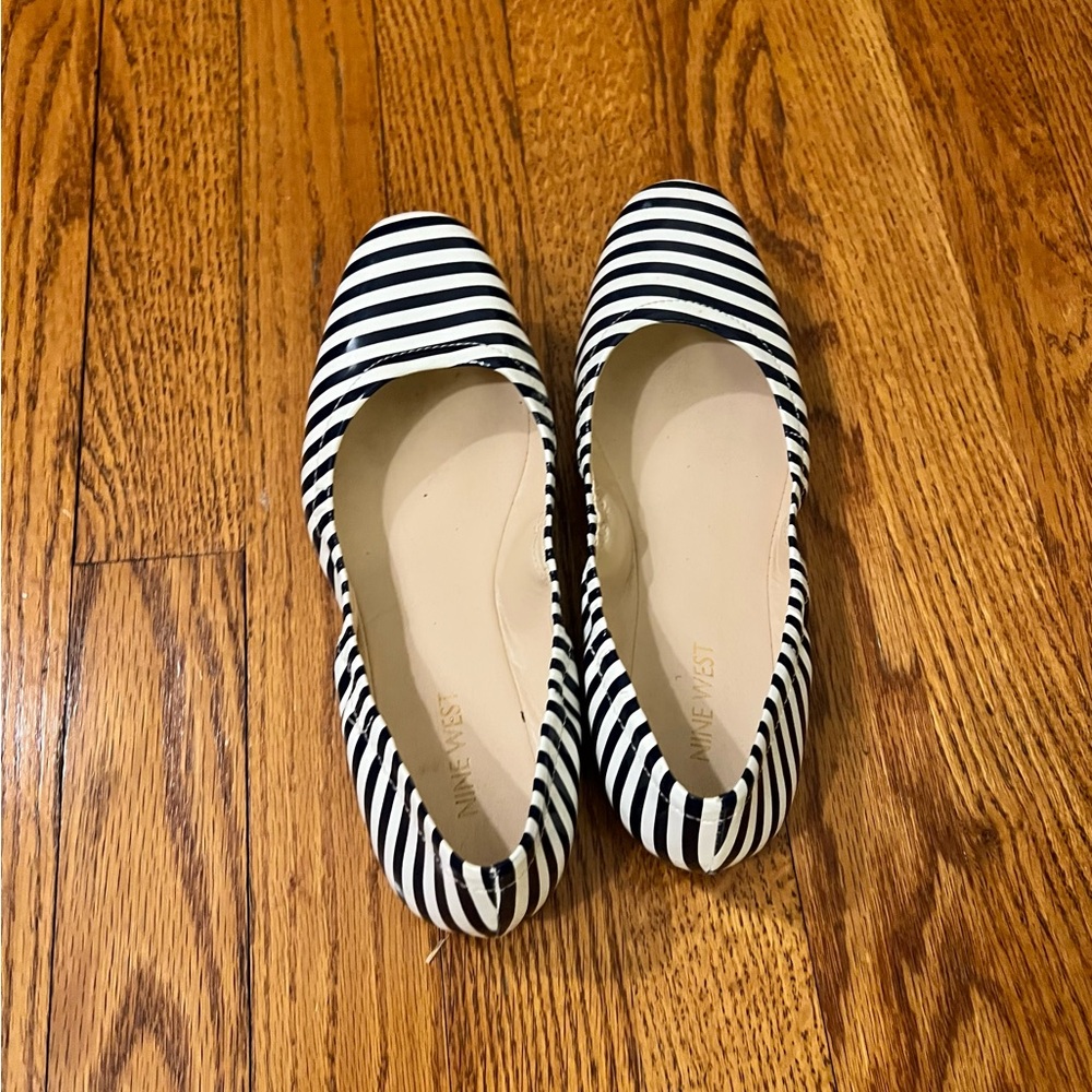 Nine West White and Blue Ballet Flats